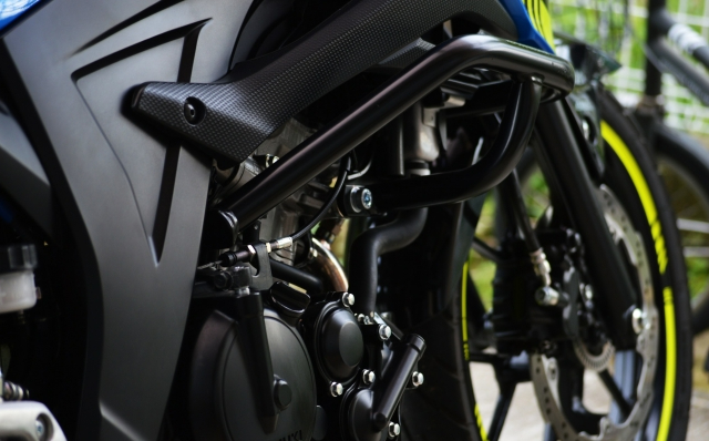 外から見たバイクのエンジン
